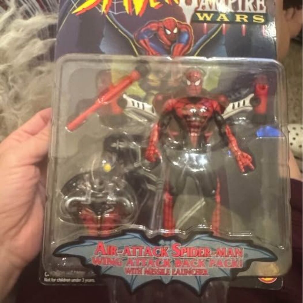 Vintage 1996 Spider-Man Vampire Wars Action Figure (NEW / Sealed)